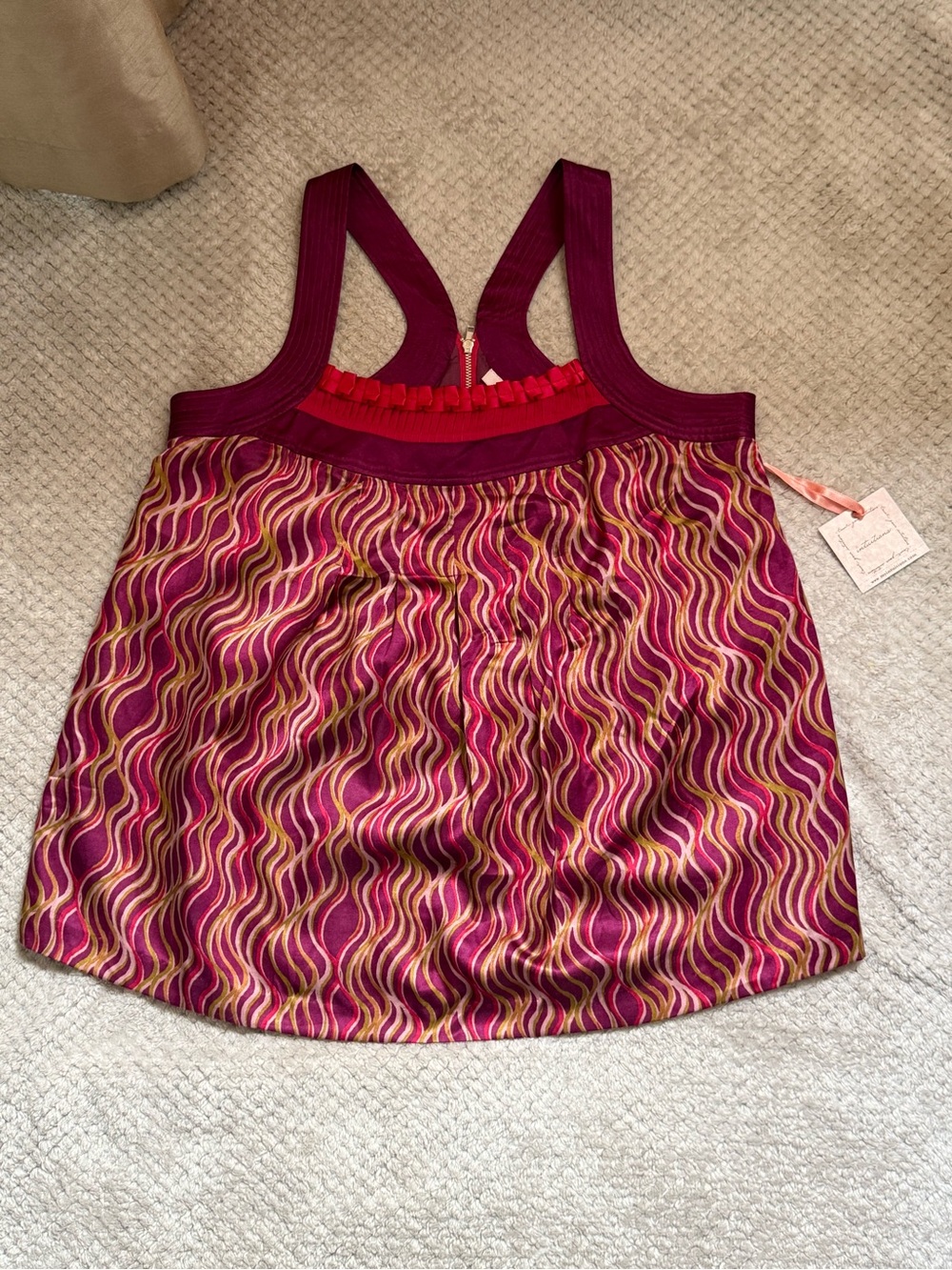Wavy Print Tank Top in Fuchsia and Red